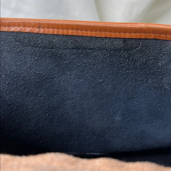 DOONEY & BOURKE VINTAGE R25 MEDIUM ESSEX AWL SHOULDER BAG IN NAVY & TAN - Picture 12 of 16